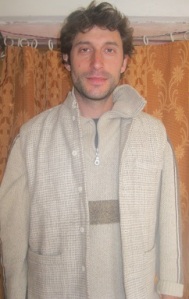 Eneko Compos Spanish visitor wearing Indian woolen half cot presented by host -ROSE home stay on 01-01-2013